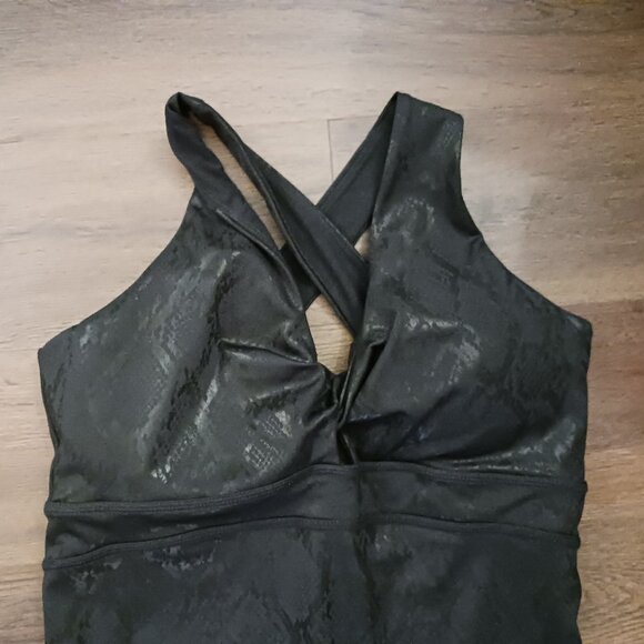 Fabletics Twist Front Oasis 7/8 DESIGNER Onesie Black Foil Snake SZ Large RARE - Picture 7 of 10